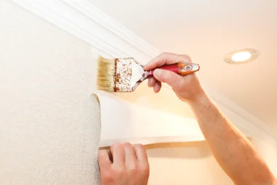 Pose de papier peint à Cunèges — revêtements muraux et toiles de verre